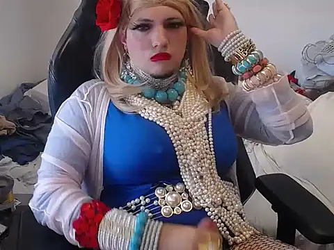 VanesaCrossic online show from July 15, 12:12 pm