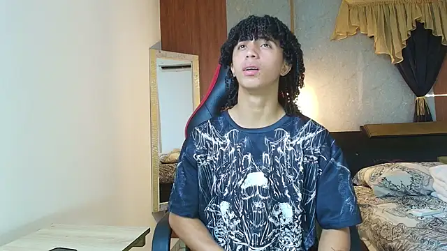 kim curlyy online show from July 14, 1:06 pm