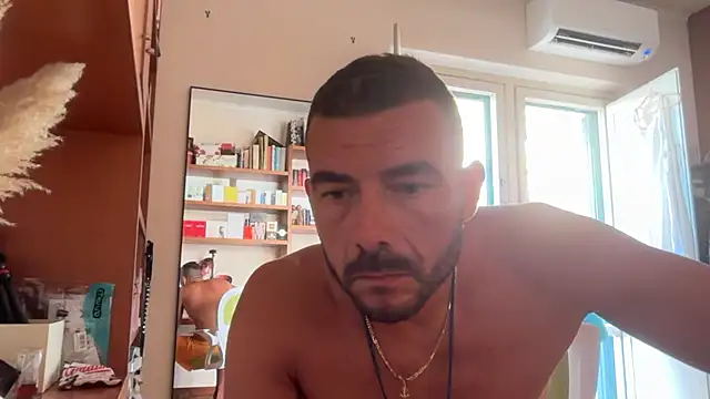 Cicciolino 23 online show from July 18, 8:20 am
