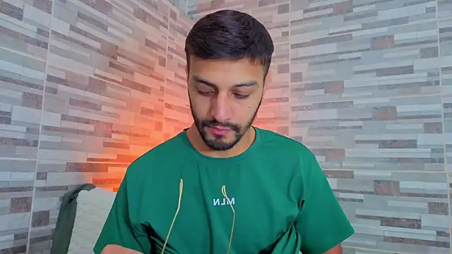 joelcallvil1 online show from May 31, 10:33 pm