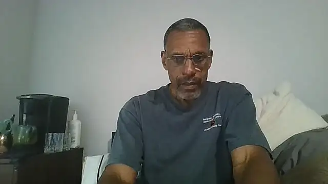 swimmer2496 online show from July 10, 9:49 pm