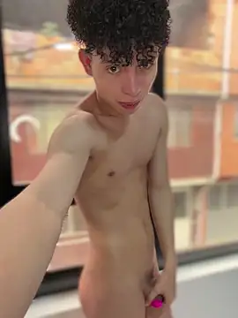 yoursexyjose online show from May 22, 7:52 pm