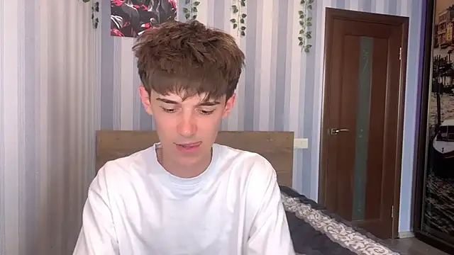 Sweet Dude online show from June 12, 2:15 pm
