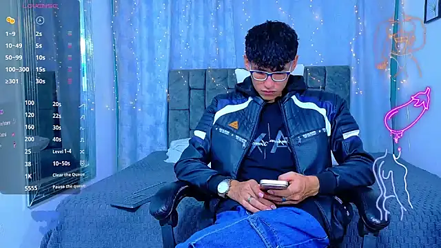 NicolasTorrez online show from July 12, 3:30 am