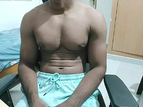 kratosTheHunk online show from June 20, 7:30 pm