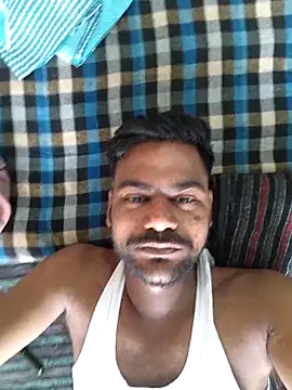 akshat234556 online show from May 29, 10:47 am