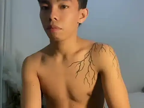 hottasianboy online show from July 31, 1:10 pm