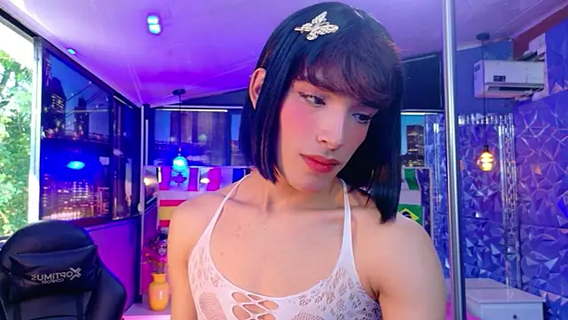 IsaacNovaa online show from June 24, 8:33 pm