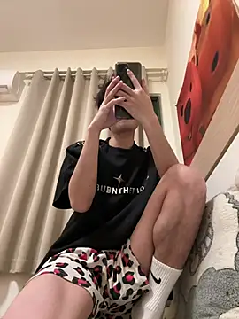 sexyboy-3525 online show from June 23, 1:59 pm