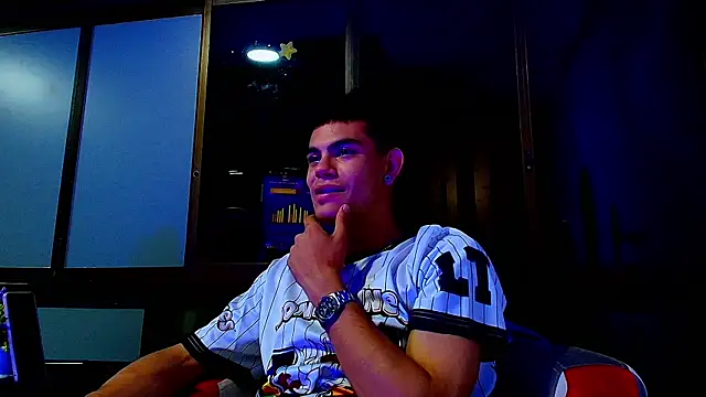 RomeoBoselli   online show from July 10, 4:16 am