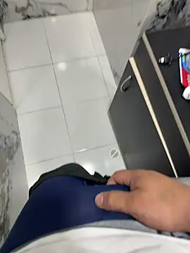 fabianvergon94 online show from July 9, 12:26 am
