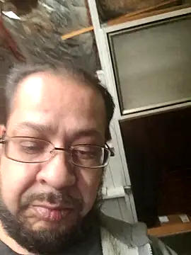 jose790044 online show from May 9, 9:43 am