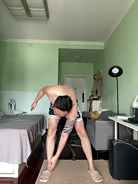 mrcake666 online show from June 25, 7:46 am