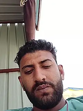 yoursunny001 online show from June 24, 3:42 am