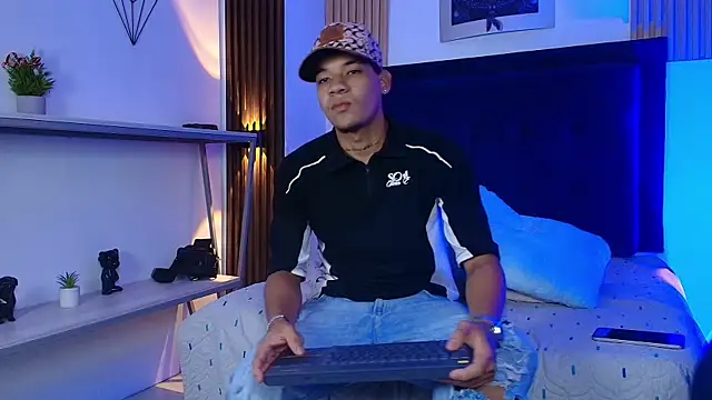 bick jhonn online show from June 20, 7:52 pm