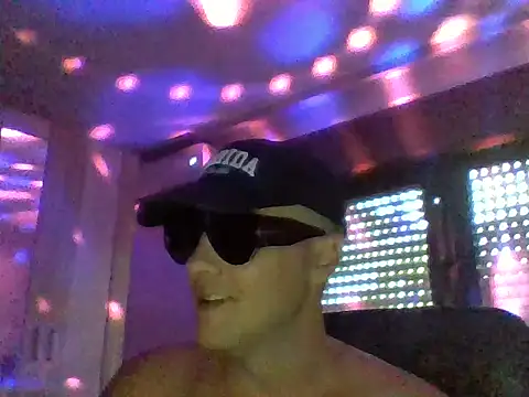 crystal 303matt online show from July 29, 4:17 pm