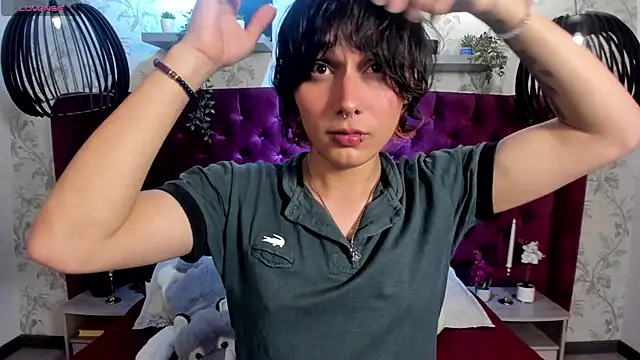 Brunodeluca  online show from June 18, 8:25 pm