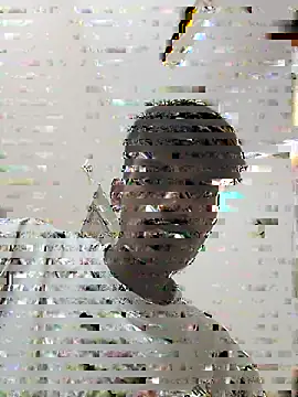 singalguy12 online show from July 25, 1:52 pm