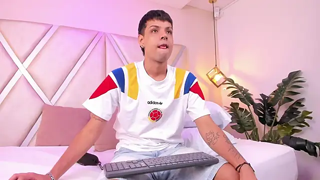 Clarentz online show from July 7, 6:13 am