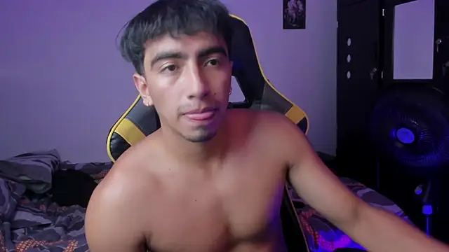 Shy Mateo online show from August 6, 8:37 pm