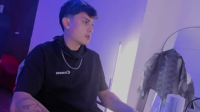 angel still  online show from July 14, 4:16 am