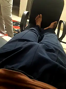 Saurav8dick online show from June 15, 11:46 am