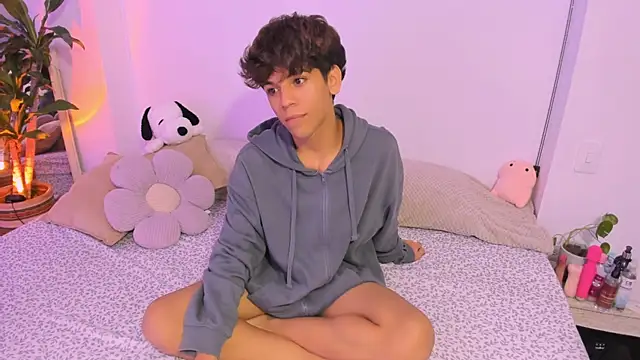 Samy Twink online show from June 21, 3:23 am