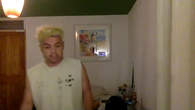HugodelSol online show from June 18, 1:18 am