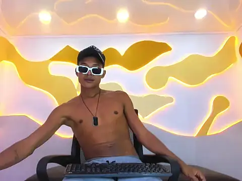 RafaelVander online show from July 2, 3:23 am