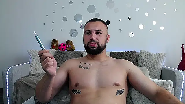 liam studd online show from July 3, 4:07 am