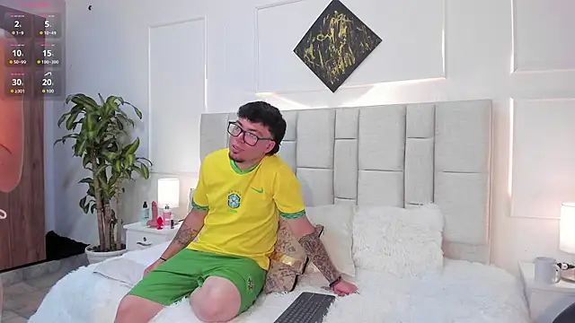 ViperyVelvet online show from July 7, 2:44 am
