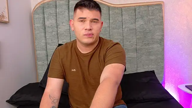 AdrianLust online show from July 28, 4:42 am