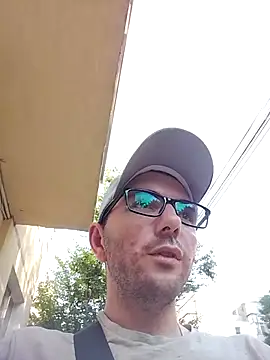 gabrieldanut27 online show from August 4, 2:43 pm