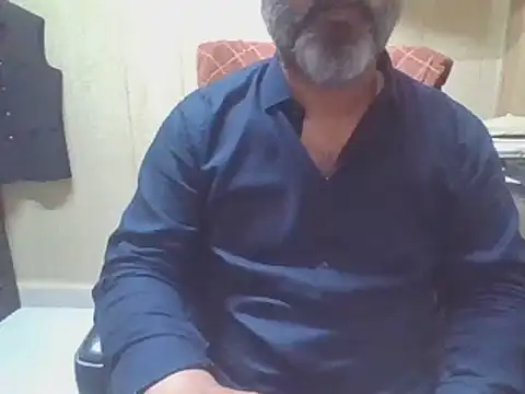 hairymaster95 online show from July 6, 10:45 am