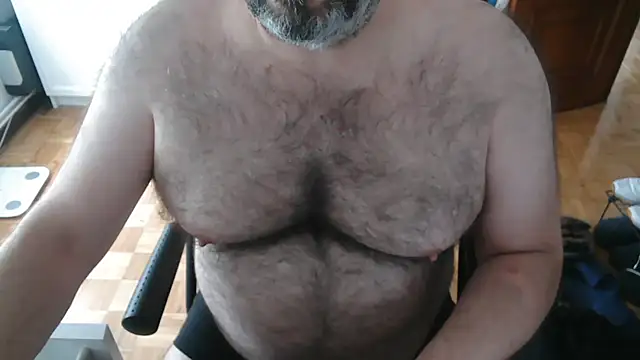 mikeyhotbear online show from July 8, 9:13 am