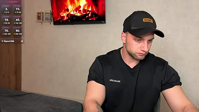 michaelbradleu online show from May 14, 7:56 pm