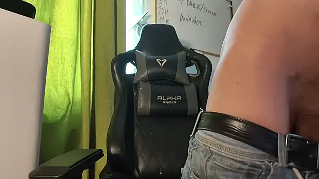 MikeLovesex699 online show from July 9, 7:17 pm