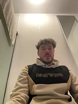 guaposexyh0t online show from June 26, 6:27 am