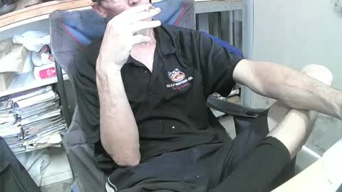 04oldskool online show from December 4, 9:13 pm