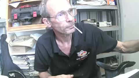 04oldskool online show from December 12, 2:59 am