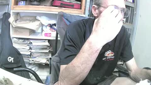 04oldskool online show from December 10, 2:35 am