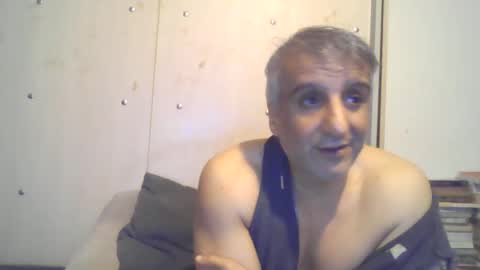 Snapshot of 0luvmonkey chatting on November 1, 1:20 am 0luvmonkey online show from November 1, 1:20 am