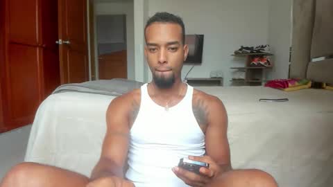 cuteboybiigcock online show from November 5, 5:26 pm