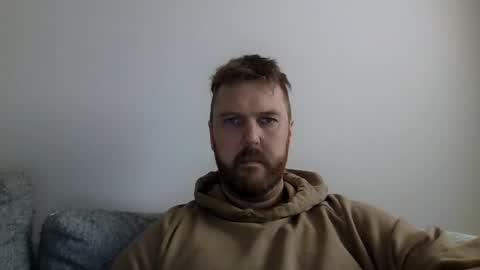 123holt123 online show from April 28, 8:02 pm