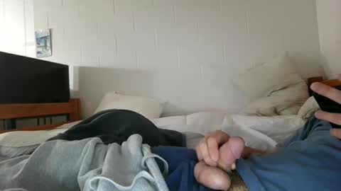 18skinnypee online show from March 3, 1:46 am