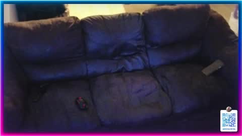 Snapshot of 19reddragon86 chatting on February 16, 7:48 am 19reddragon86 online show from February 16, 7:48 am