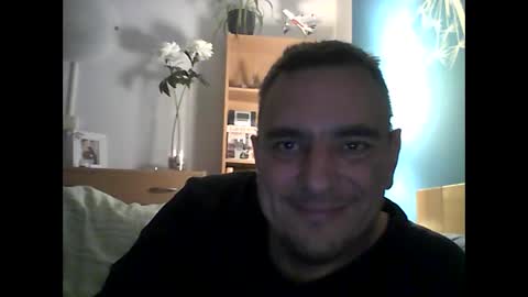 Snapshot of 2025eyesforyou chatting on October 26, 6:43 pm 2025eyesforyou online show from October 26, 6:43 pm