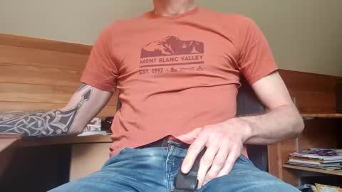 22_acacia_avenue online show from April 10, 9:05 am