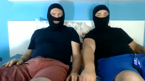 2frenchfriends online show from June 6, 9:21 pm