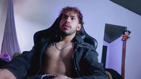 E V I L online show from November 16, 6:54 pm